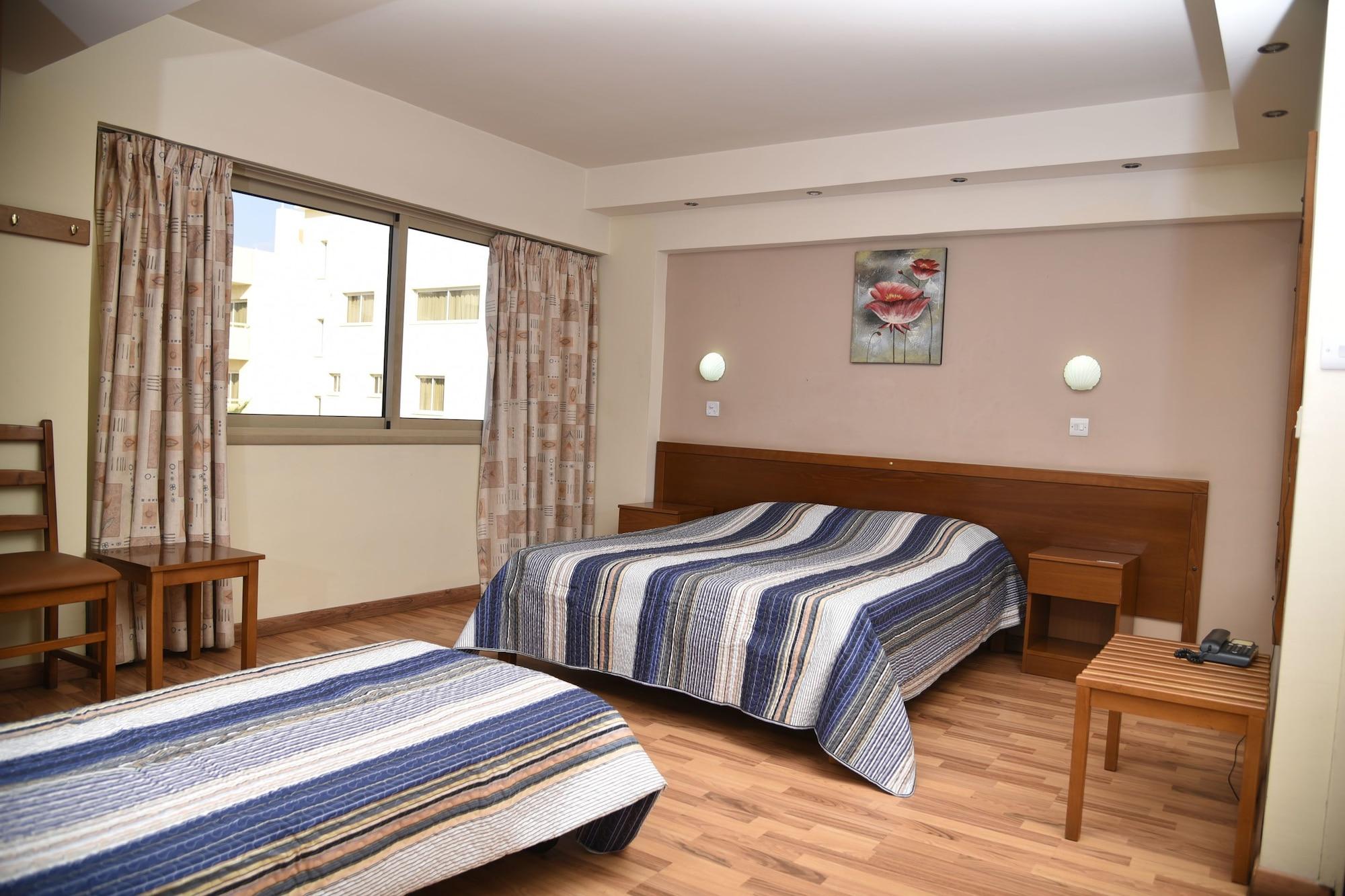 Elysso Hotel Ларнака Екстериор снимка