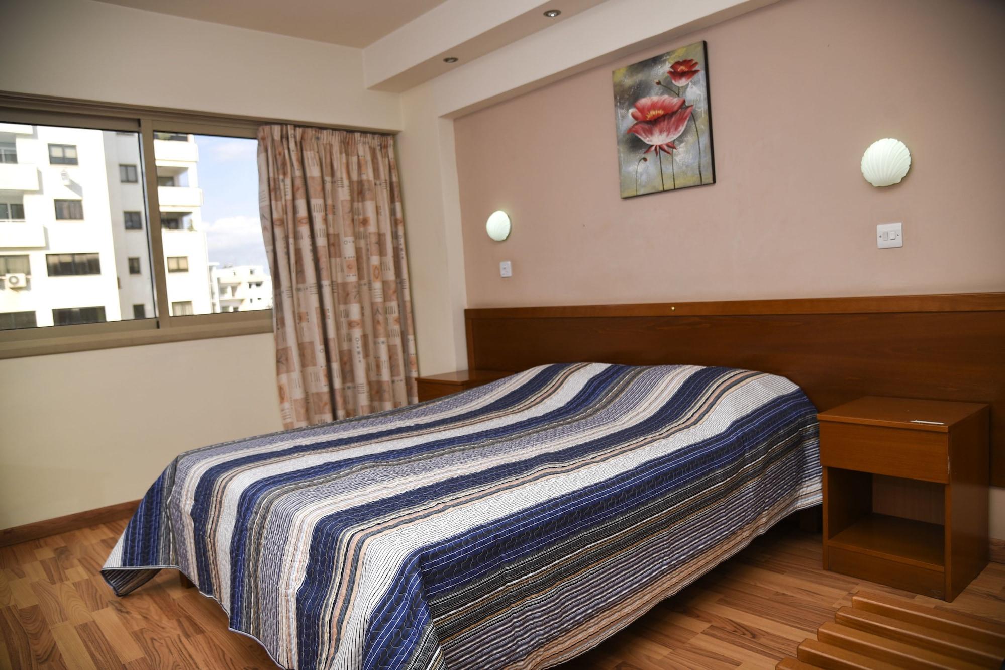Elysso Hotel Ларнака Екстериор снимка
