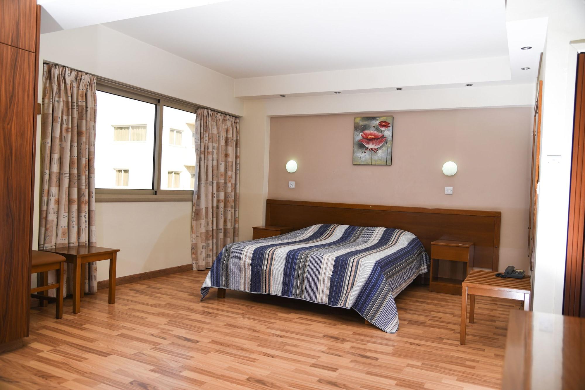 Elysso Hotel Ларнака Екстериор снимка