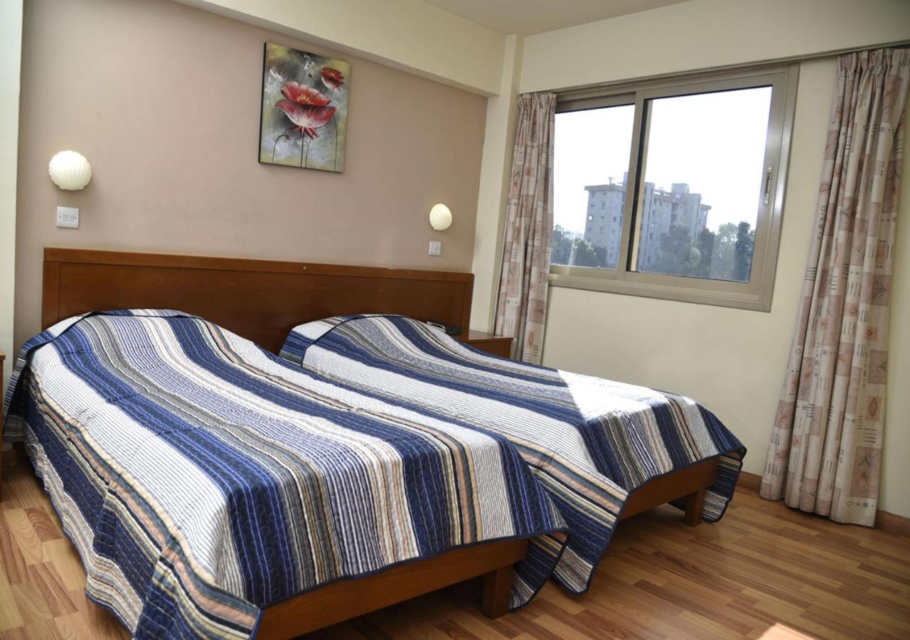 Elysso Hotel Ларнака Екстериор снимка