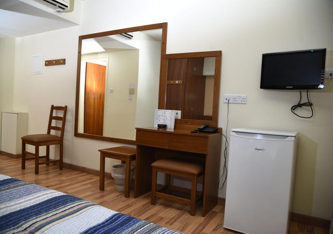 Elysso Hotel Ларнака Екстериор снимка